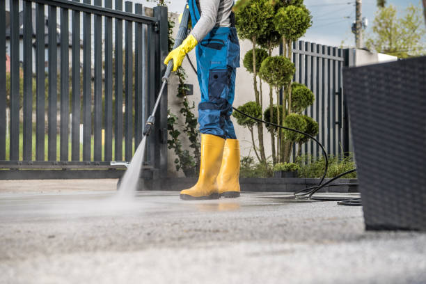 Why Choose Our Certified Pressure Washing Experts for Your Project Needs in Edgemont Park, MI?